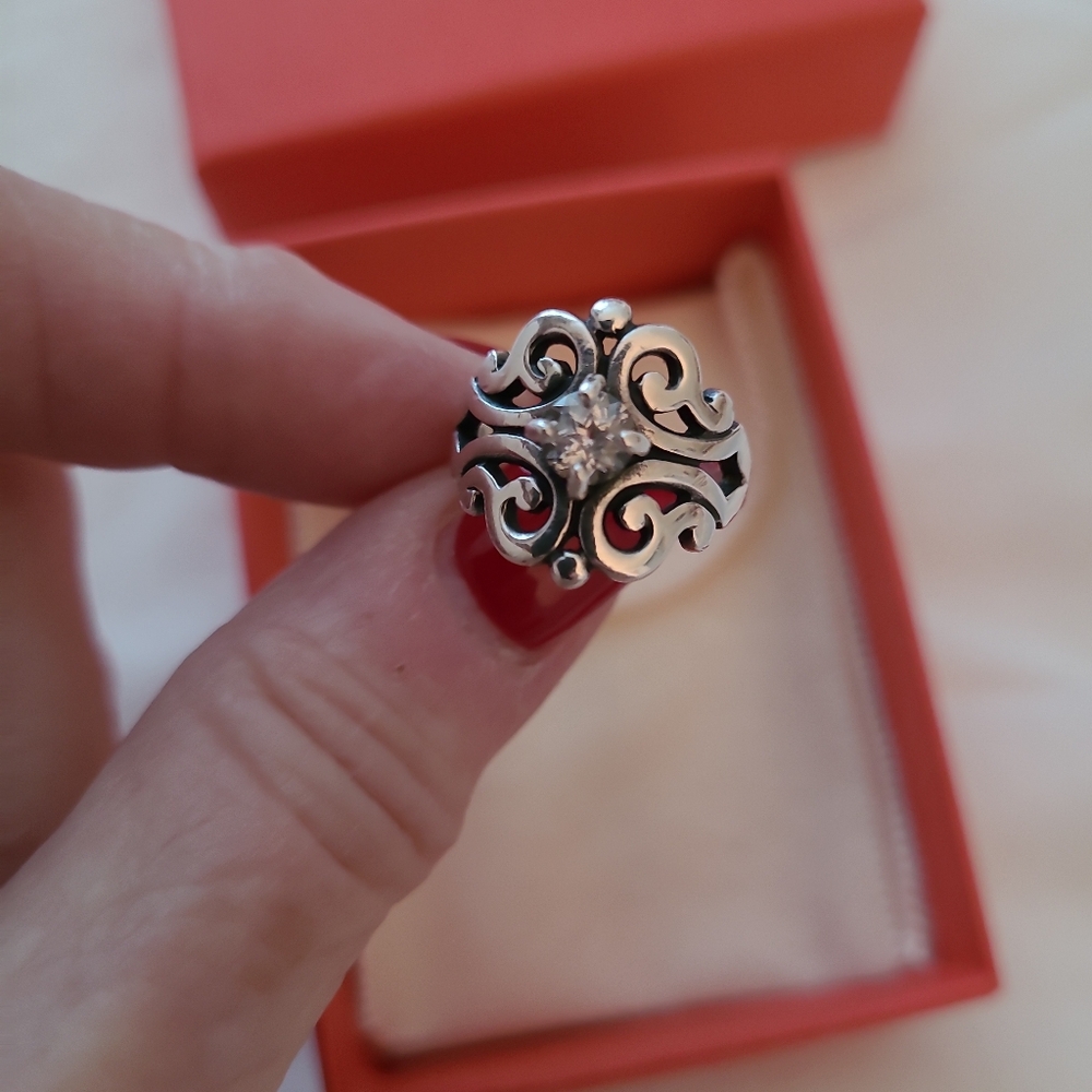James Avery Spanish Lace Ring with White Sapphire Size 4.75